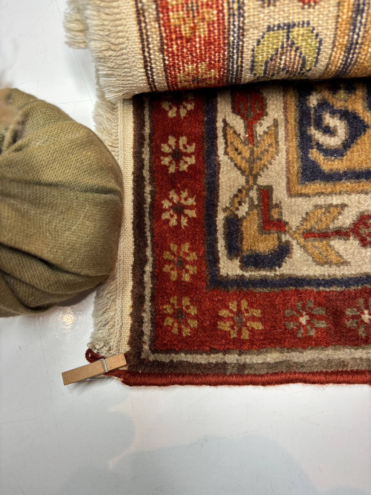 Tapis lavé et restauré en atelier