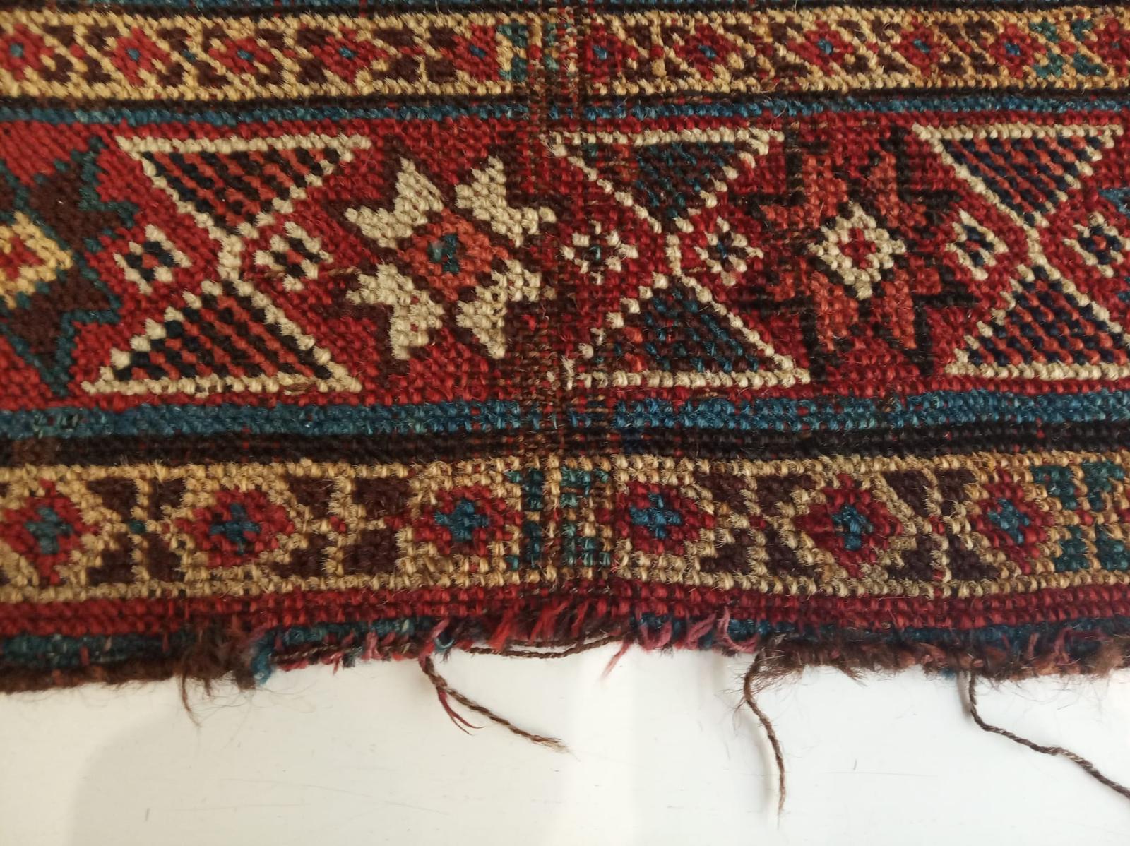 Tapis lavé à la main, Villars-sur-Glâne